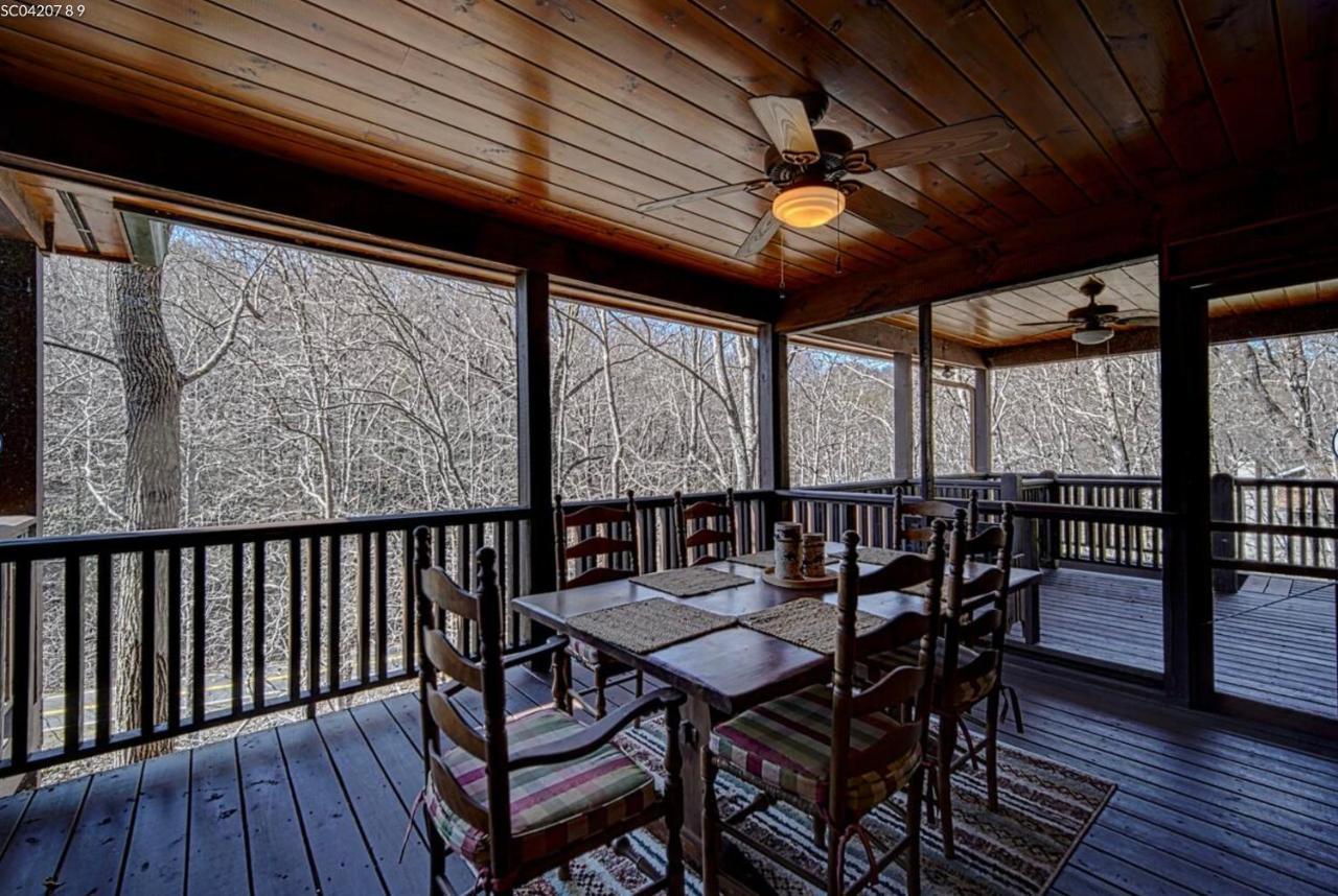 Cozy Creekfront Family Cabin-Pet Friendly -Gamerm-Hot Tub Hiawassee Zewnętrze zdjęcie