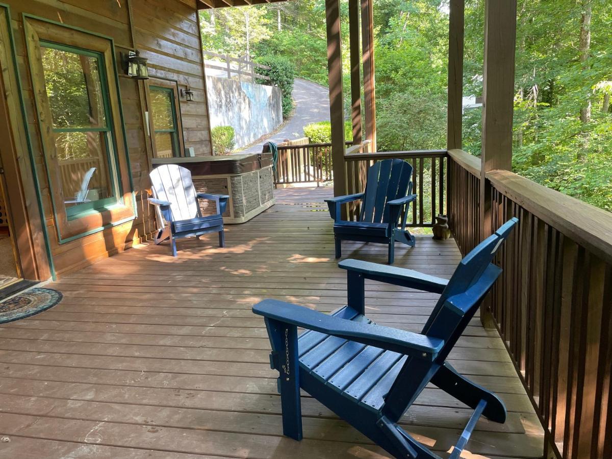 Cozy Creekfront Family Cabin-Pet Friendly -Gamerm-Hot Tub Hiawassee Zewnętrze zdjęcie