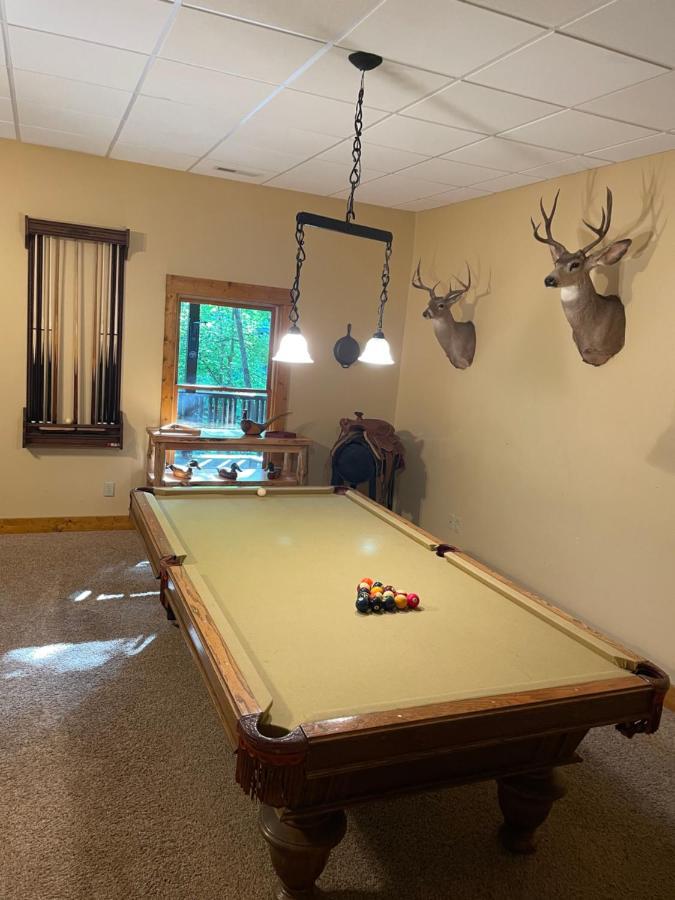 Cozy Creekfront Family Cabin-Pet Friendly -Gamerm-Hot Tub Hiawassee Zewnętrze zdjęcie