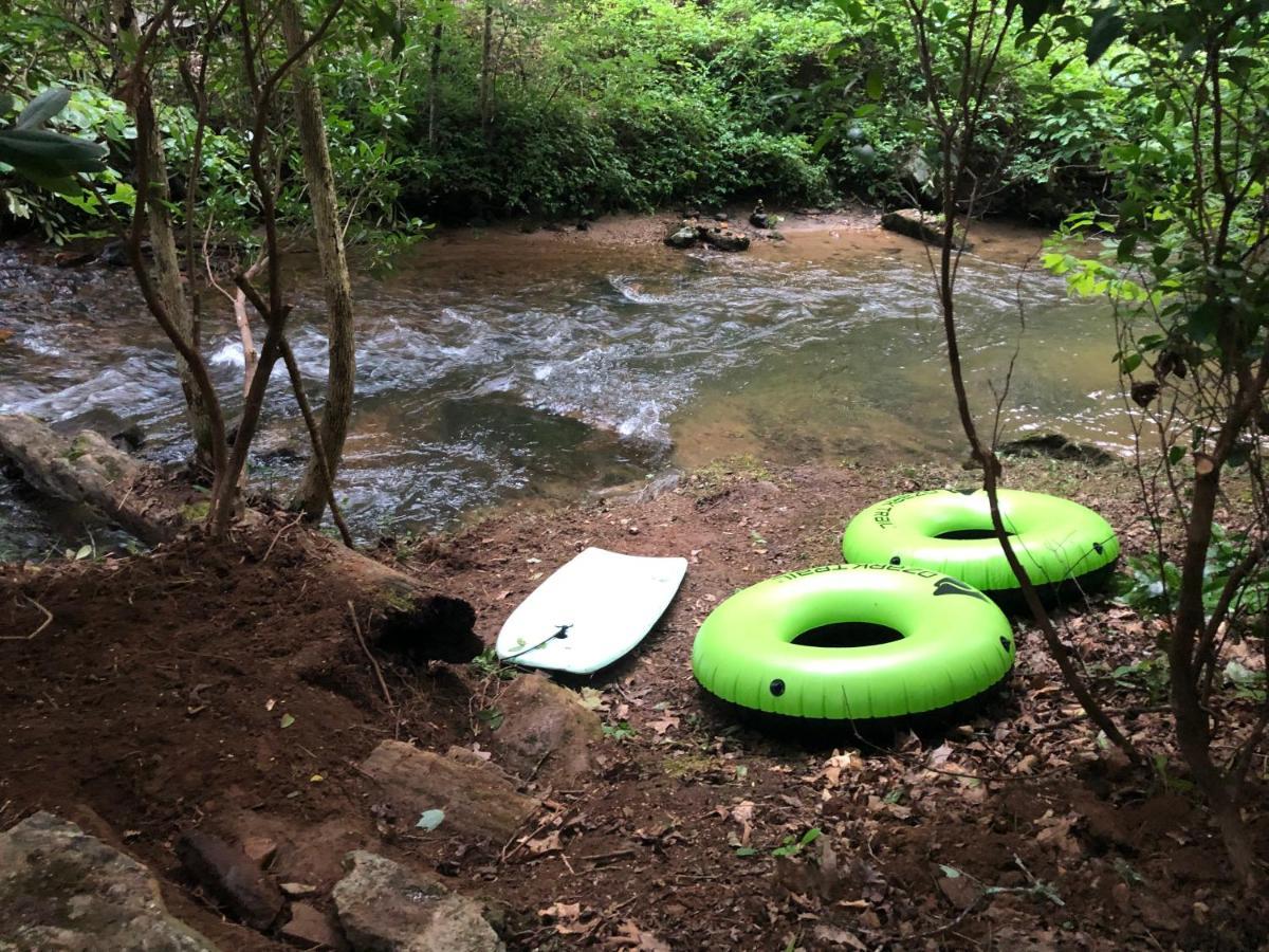 Cozy Creekfront Family Cabin-Pet Friendly -Gamerm-Hot Tub Hiawassee Zewnętrze zdjęcie